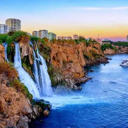 Guenes Bahce Kati Villa