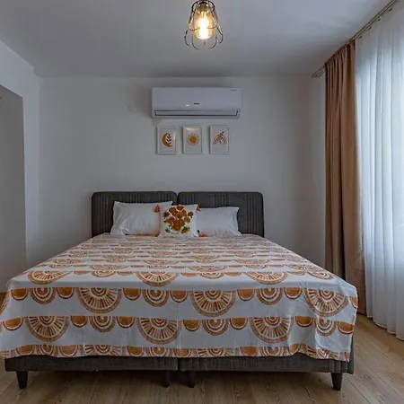 Villa Guenes Bahce Kati Antalya
