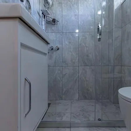 Vilă Guenes Bahce Kati