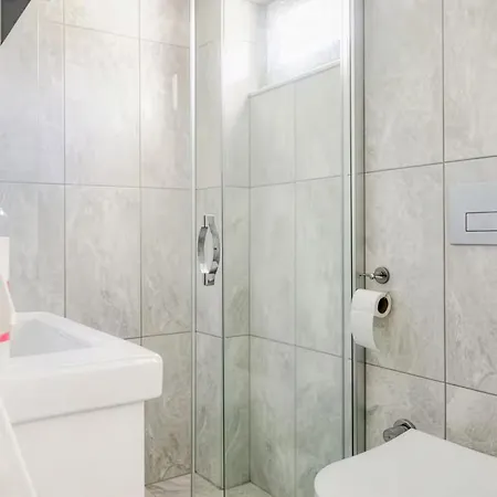 Guenes Bahce Kati Antalya